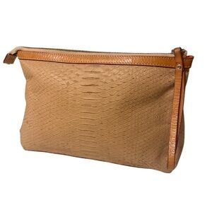 Cavalcanti Italian Leather Made in Italy Cosmetics Elegant Tan Leather Clutch